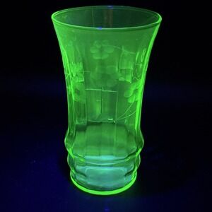 1 Green Depression Juice Glass Tumbler Etched Flowers Uranium Vintage